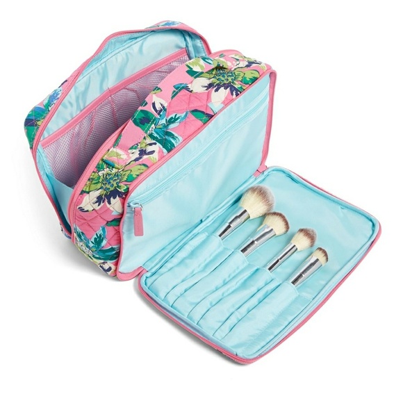 Vera Bradley Other - 🌞☀️VERA BRADLEY LARGE BLUSH & BRUSH MAKE-UP CASE